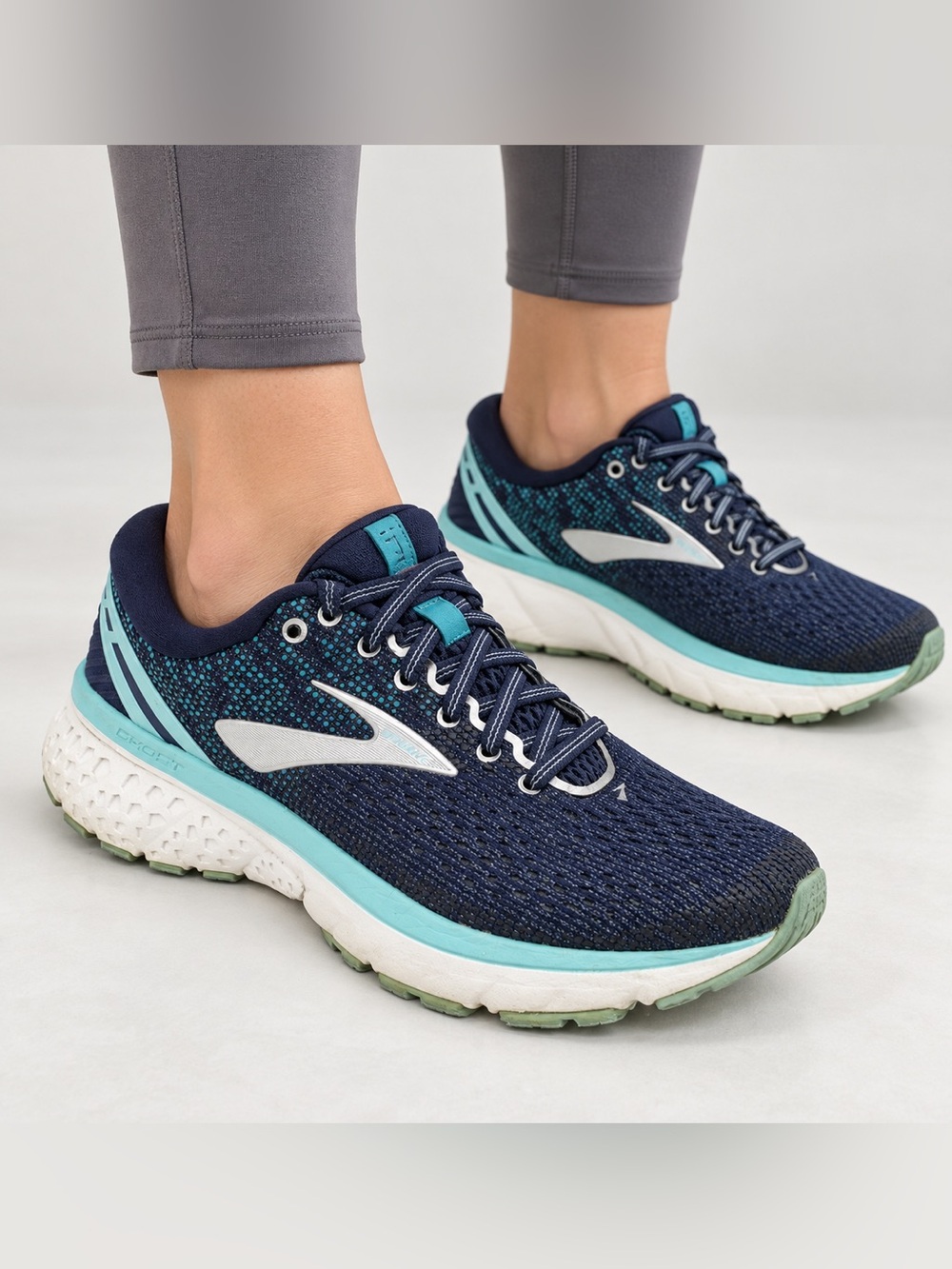 Brooks Ghost 11 Women's Size 8.5. B 1202771B493 Running Shoes Navy Blue